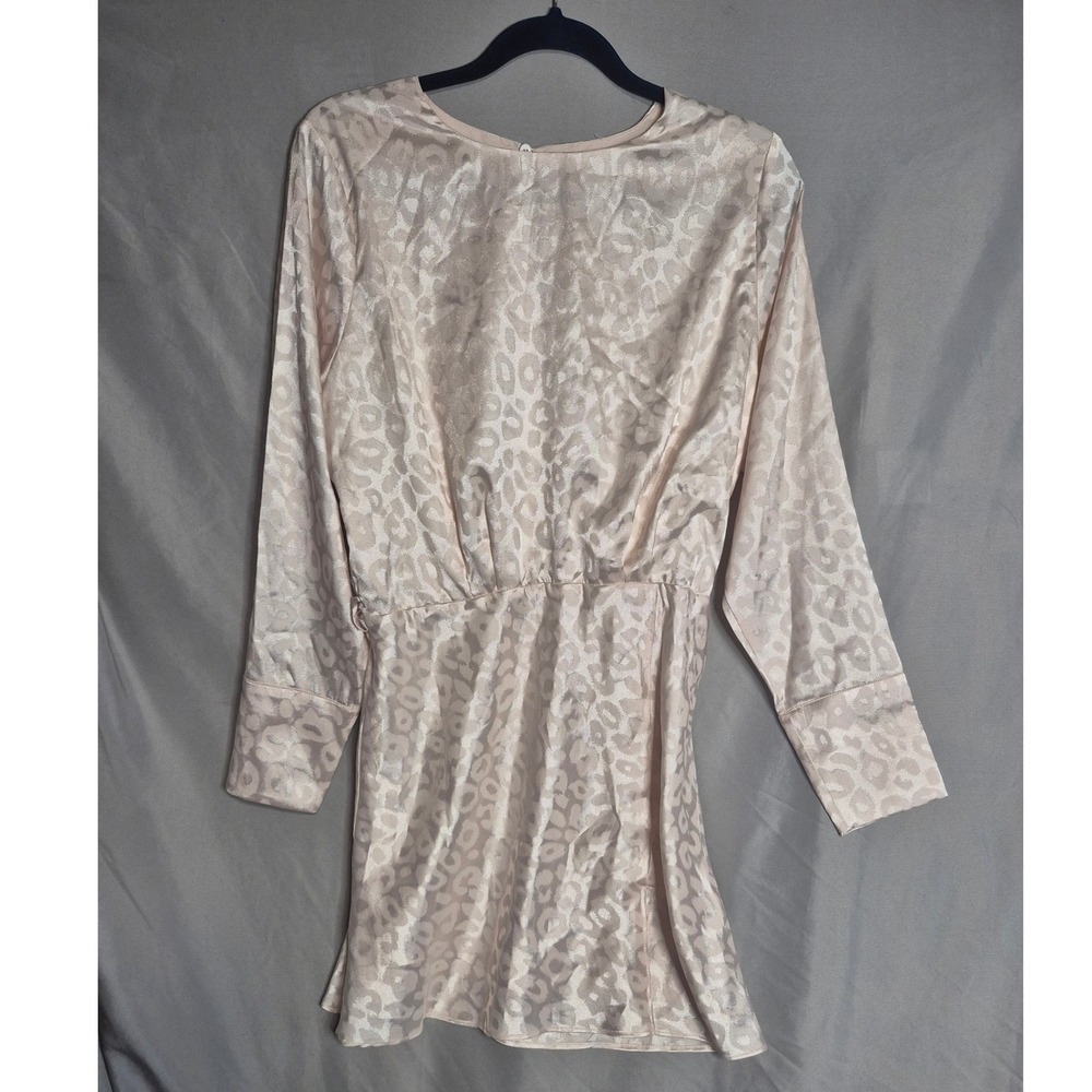 Line and Dot Mini Dress Animal Print Long Sleeve Sheath Beige Missing Belt‎
